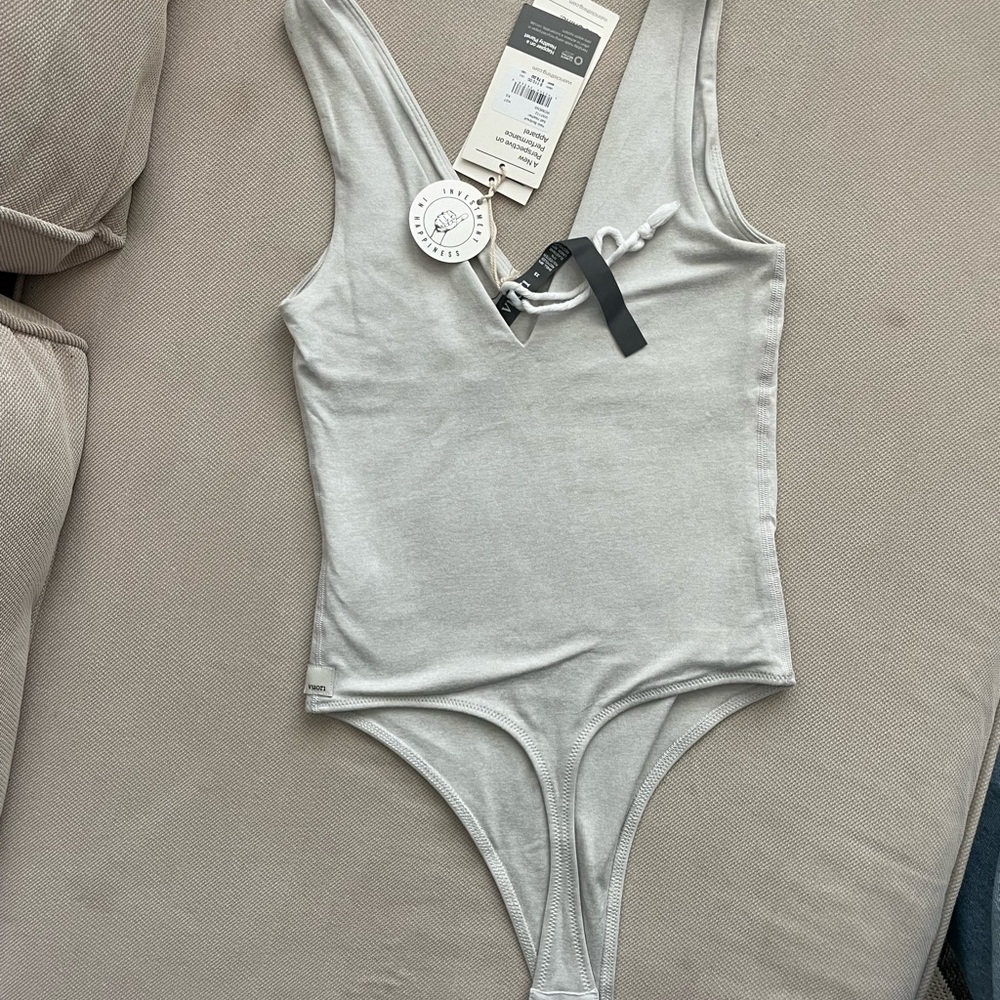 Vuori Light Gray V-Neck Top - Picture 3 of 5
